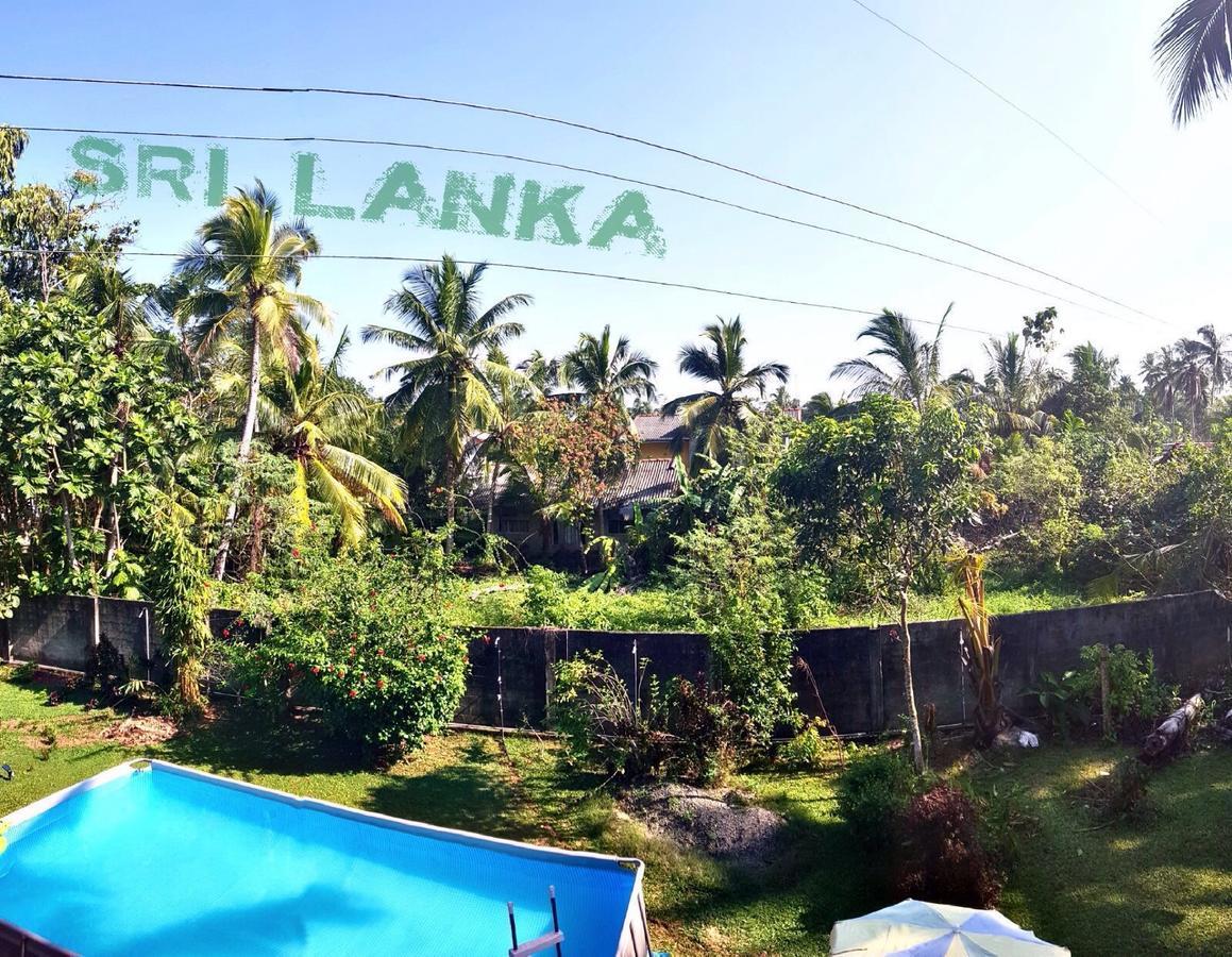 Methira Villa Aluthgama Esterno foto